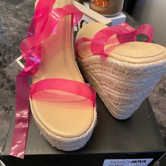 Ballerina Strapped Wedges - Picture 4 of 4